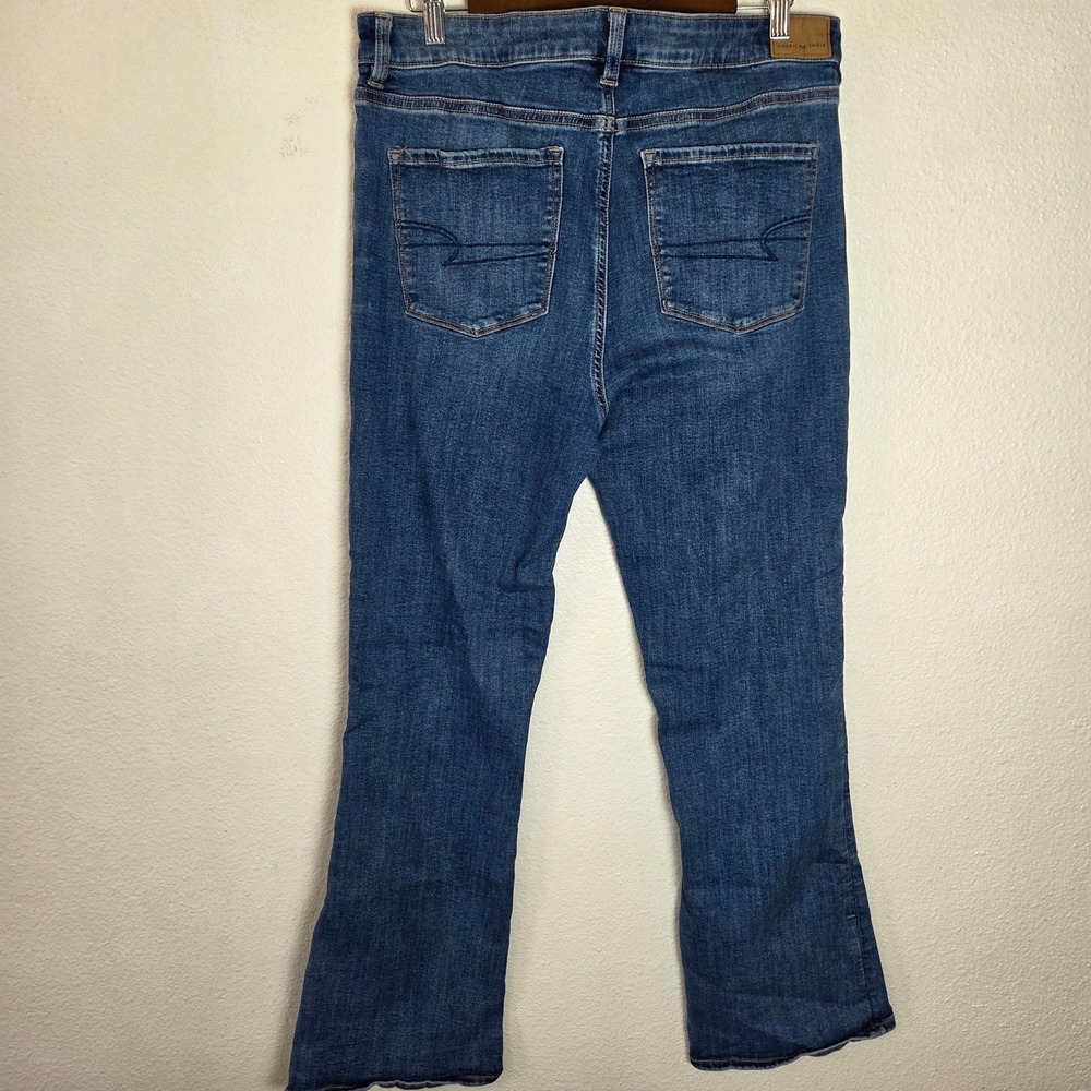 American Eagle Bootcut Jeans Mid Rise Raw Hem Stretch Medium‎ Wash - Picture 2 of 11